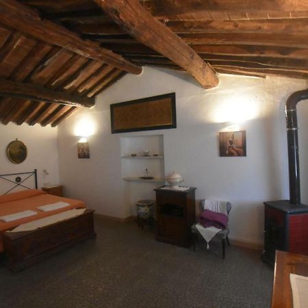 Agriturismo Locanda Del Papa La Spezia Luaran gambar