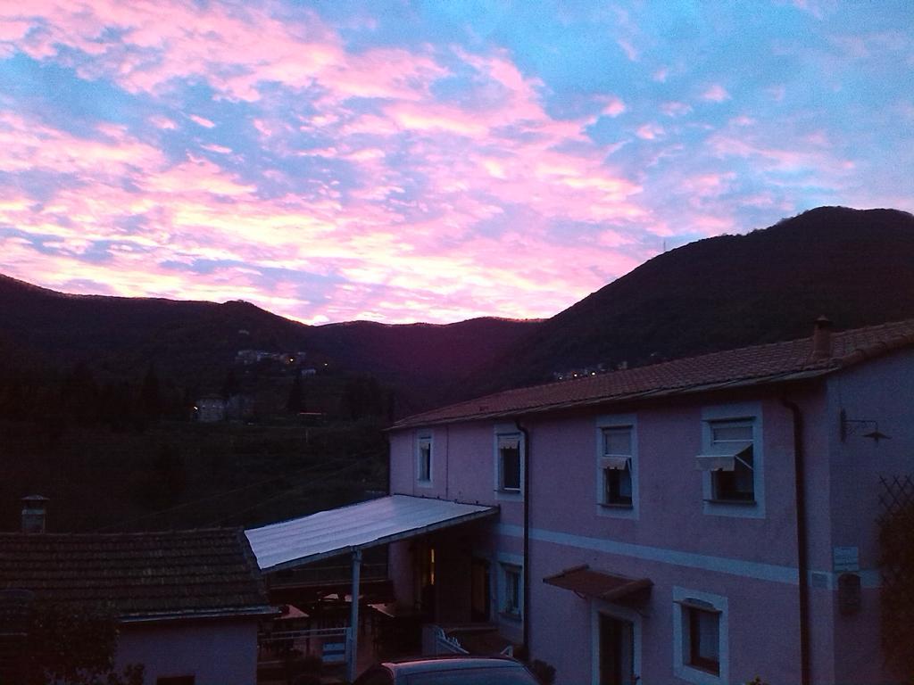 Agriturismo Locanda Del Papa La Spezia Luaran gambar